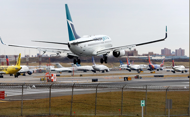 Airlines Struggle To Return To Normal After Glitch Pauses US Air Travel