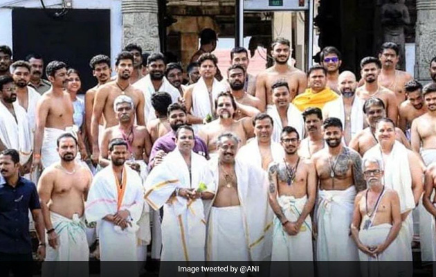 IND vs SL 3rd ODI:&nbsp;तिरुवनंतपुरम में&nbsp;युजी, SKY समेत कई भारतीय क्रिकेटरों ने पद्मनाभस्वामी मंदिर में प्रार्थना की