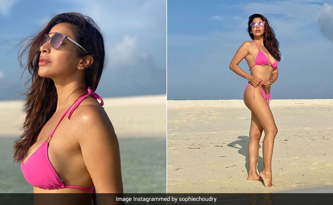 For Sophie Choudry, It's "A Year Of Music, Fitness, Hotness", All Starting With Her Bright Pink Swimsuit