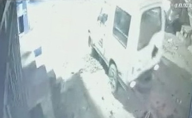 On CCTV, Police Van Seen On The Road Minutes Before Delhi Car Horror