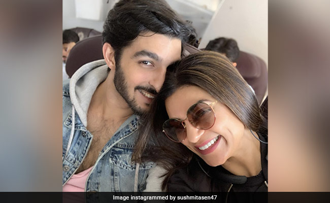 Sushmita Sen's Ex-Boyfriend Rohman Shawl Gave Her An <i>Aarya 3</i> Shout Out. Her Reply
