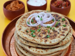 Cabbage Paratha: एक ही तरह का पराठा खा कर हो गए हैं बोर तो एक बार जरूर ट्राई करें पत्ता गोभी पराठा Cabbage Paratha: एक ही तरह का पराठा खा कर हो गए हैं बोर तो एक बार जरूर ट्राई करें पत्ता गोभी पराठा