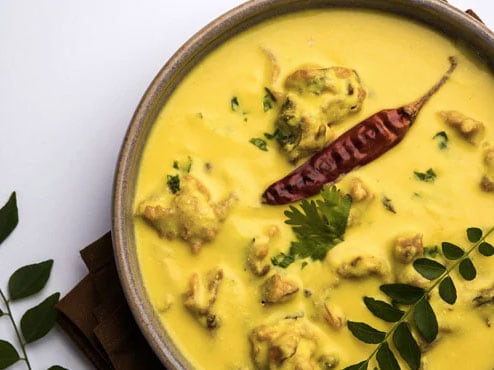 Rajasthani Kadhi Pakoda