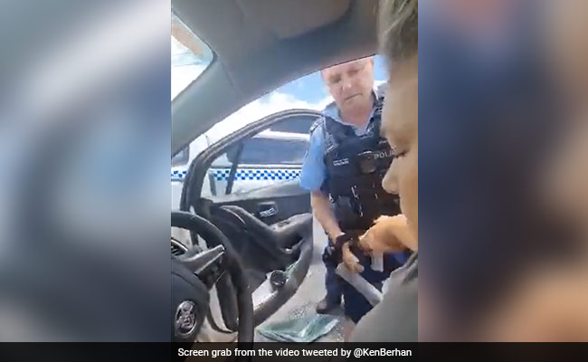 Video: Australian Police Smash Car Window, Drag Woman After She Refused To Cooperate