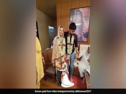 शादी की फोटो वायरल होने के बाद राखी सावंत ने शेयर किया VIDEO, हैरान लोग बोले- ’ इधर लड़के को डर है कि...’ शादी की फोटो वायरल होने के बाद राखी सावंत ने शेयर किया VIDEO, हैरान लोग बोले- ’ इधर लड़के को डर है कि...’