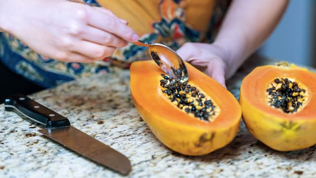 Add papaya to your daily diet to achieve these amazing benefits