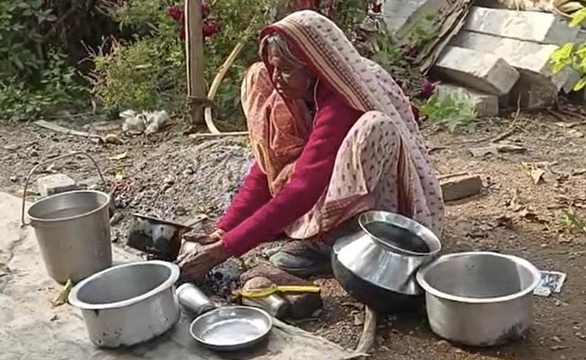 MP: आशियाने को तरस रहीं पद्म श्री विजेता 84 वर्षीय जोधइया अम्‍मा, इस उम्र में भी मांजने पड़ रहे बर्तन