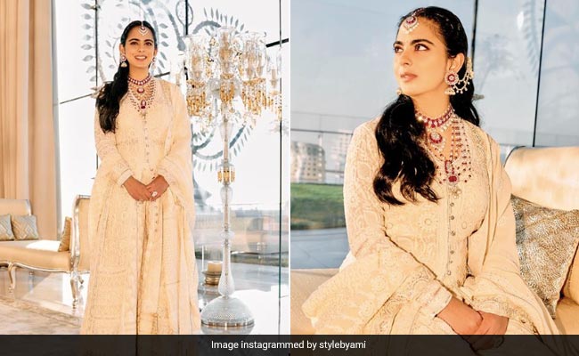 Ethnic Queen Isha Ambani Is A Vision In An Ivory Embroidered <i>Anarkali</i> For Anant Ambani And Radhika Merchant's Engagement Ceremony