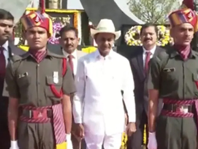 Telangana's KCR Absent At Governor's R-Day Event, Unfurls Flag At His Office
