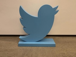 Bird Statue Gets $100,000 As Elon Musk Auctions Twitter Headquarter Items Bird Statue Gets $100,000 As Elon Musk Auctions Twitter Headquarter Items