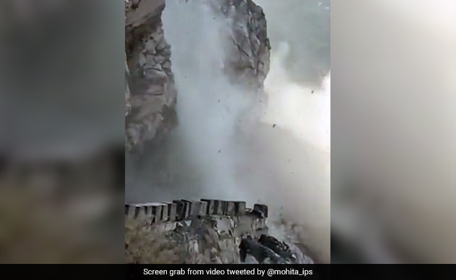 Jammu-Srinagar National Highway Closed After Landslide In Ramban