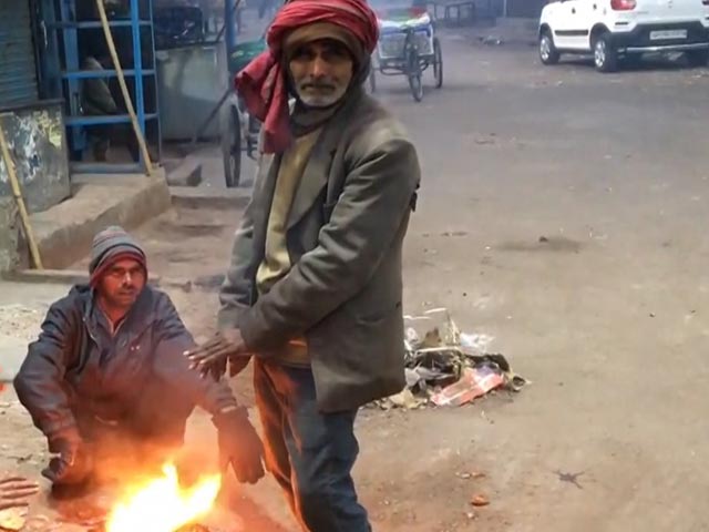 दिल्ली के आयानगर में 1.8 डिग्री सेल्सियस रहा तापमान, कोहरे के कारण 26 ट्रेनों के पहुंचने में एक से 10 घंटे की हुई देरी