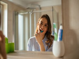 Mouth cleaning tips : अगर आप इन 5 तरीकों से करेंगी मुंह की सफाई तो कभी नहीं आएगी बदबू, जानिए यहां... Mouth cleaning tips : अगर आप इन 5 तरीकों से करेंगी मुंह की सफाई तो कभी नहीं आएगी बदबू, जानिए यहां...