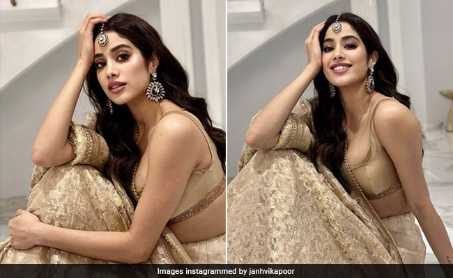 Janhvi Kapoor's Festive Vibes Come Giftwrapped In A Gorgeous Golden <i>Lehenga</i>