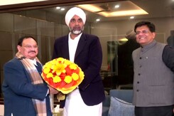 Manpreet Singh Badal Meets JP Nadda After Joining BJP Manpreet Singh Badal Meets JP Nadda After Joining BJP