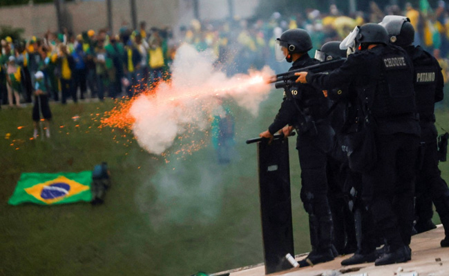 For January 8 Brazil Riots, 39 Charged With "Crimes Against State"
