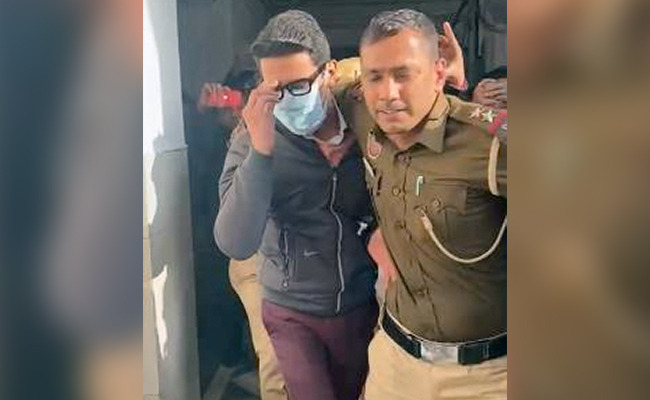 Was Not "Guided By Lust": Man Who Peed On Woman On Flight To Court