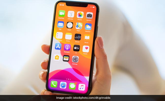 Amazon Great Republic Day Sale 2023: Top 7 Deals On Smartphones From Samsung, Apple And More