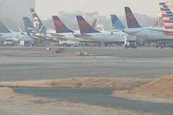 US Flights Grounded In Massive Chaos After System Failure US Flights Grounded In Massive Chaos After System Failure