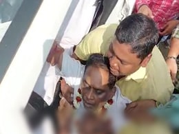 ओडिशा के स्वास्थ्य मंत्री की इलाज के दौरान मौत, पुलिसकर्मी ने सीने में मारी थी गोली ओडिशा के स्वास्थ्य मंत्री की इलाज के दौरान मौत, पुलिसकर्मी ने सीने में मारी थी गोली