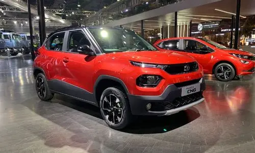 टाटा मोटर्स घाटे से उबरी, तीसरी तिमाही में कमाया 3,043 करोड़ रुपये का लाभ