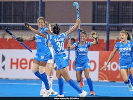 Indian Women's Hockey Team Continue Winning Streak, Beat South Africa 4-0 Indian Women's Hockey Team Continue Winning Streak, Beat South Africa 4-0