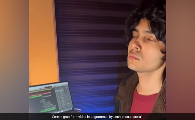 Musician Remixes <i>Besharam Rang</i> In Four Different Styles, And Internet Loves It