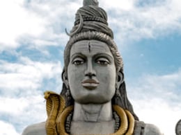 MahaShivratri 2024: इस साल कब है महाशिवरात्रि? महादेव को लगाएं उनकी इन प्रिय चीजों का भोग, घर पर बनाकर करें तैयार MahaShivratri 2024: इस साल कब है महाशिवरात्रि? महादेव को लगाएं उनकी इन प्रिय चीजों का भोग, घर पर बनाकर करें तैयार