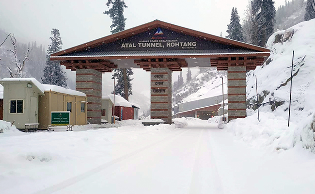 Heavy Snowfall Alert In Himachal For 2 Days