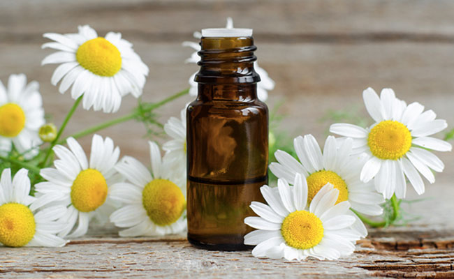 7 Best Essential Oils For Women's Health To Stay In Check, From Menstrual Cramps To Anxiety And Migraines