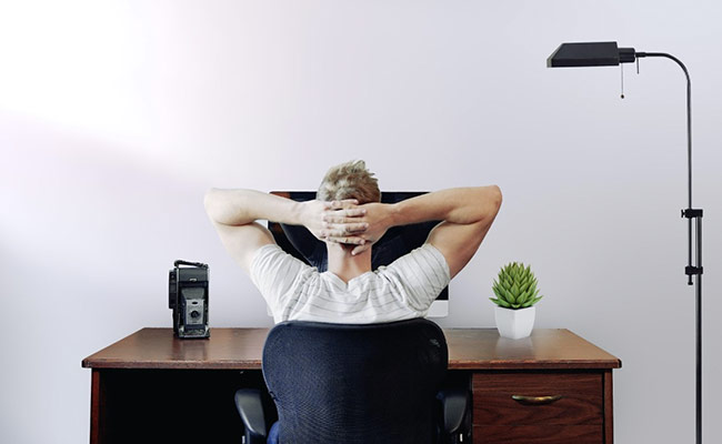 काम में टालमटोल करने वालों को होता है इन सीरियस हेल्थ प्रोब्लम्स का सबसे ज्यादा खतरा : स्टडी