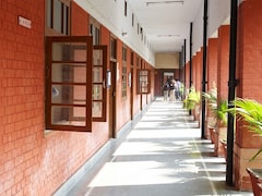 20 Delhi Colleges Receive Bomb Threats, Search Ops Underway
