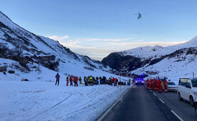 Unusually Warm Winter Creates Snow Shortage For Ski Slopes In Alps