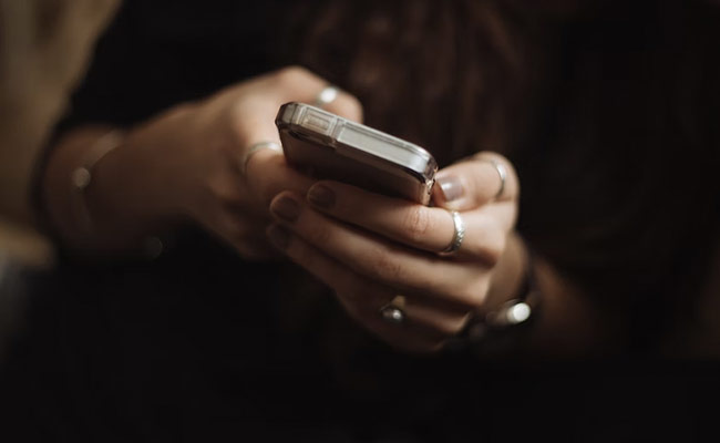 AI App Faces Backlash For Allowing Users To Chat With Controversial Historical Figures