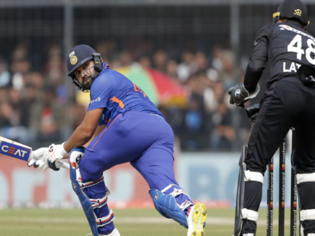 Rohit Sharma ने मचाया धमाल, इतने सालों बाद लगाया शानदार शतक