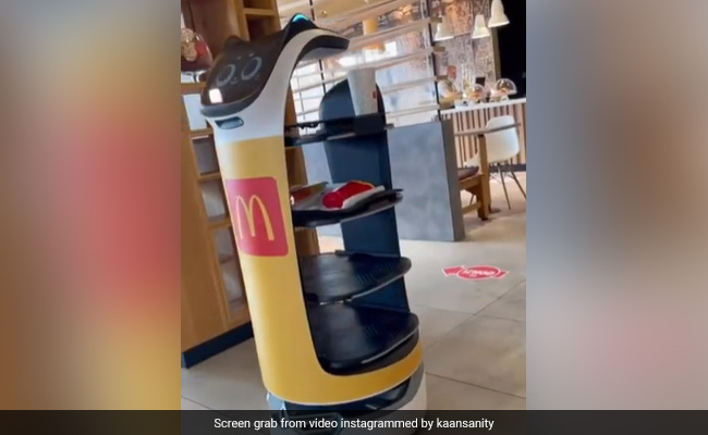 Watch: Man Documents His Experience In First-Ever Fully Automated US McDonald's
