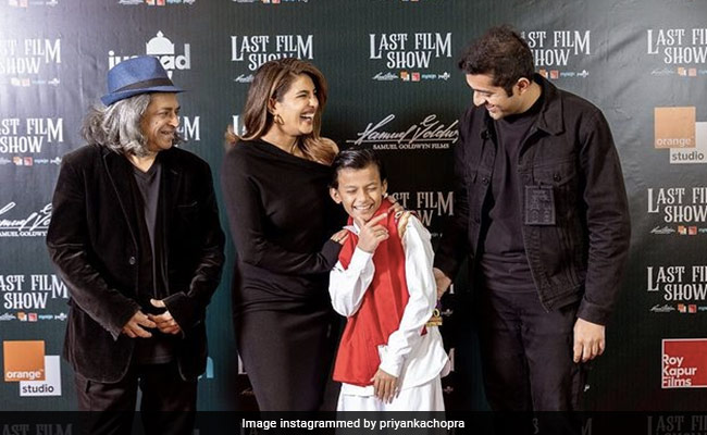 प्रियंका चोपड़ा ने ‘छेल्लो शो’ की रखी स्क्रीनिंग, पोस्ट शेयर करते हुए लिखा- हमेशा उस इंडस्ट्री का...