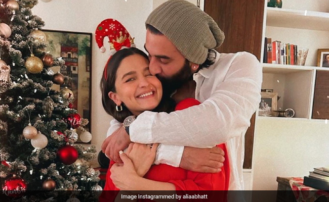Alia Bhatt And Ranbir Kapoor Request Paparazzi Not To Click Pics Of Daughter Raha