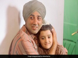 हैंडसम हंक बन गए हैं 'गदर' के 'जीते', सनी देओल और अमीषा पटेल के बेटे का उत्कर्ष शर्मा ने निभाया था किरदार हैंडसम हंक बन गए हैं 'गदर' के 'जीते', सनी देओल और अमीषा पटेल के बेटे का उत्कर्ष शर्मा ने निभाया था किरदार