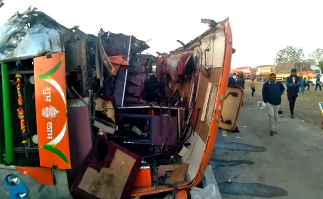10 Dead, Many Injured As Bus Collides With Truck In Maharashtra's Nashik