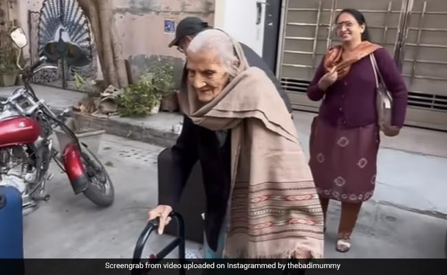 83 साल की दादी ने पहली बार की फ्लाइट की यात्रा, 67 लाख लोगों ने देखा 'बच्चों वाला एक्सप्रेशन'