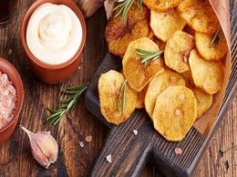 Do You Snack Mindlessly? This Is Called Hedonic Hunger. Expert Shares Tips To Deal With It Do You Snack Mindlessly? This Is Called Hedonic Hunger. Expert Shares Tips To Deal With It