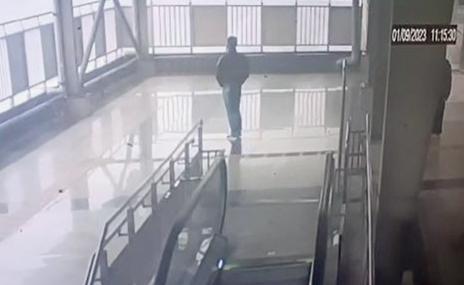 नॉलेज पार्क मेट्रो स्टेशन से युवक ने लगाई छलांग, मौत: पुलिस