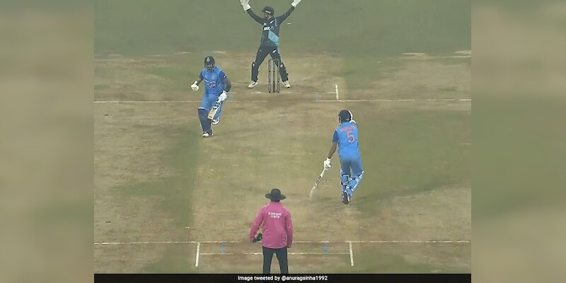 Washington Sundar Sacrifices His Wicket After Terrible Mix-up With Suryakumar Yadav In 2nd T20I. Watch - Vimarsana News