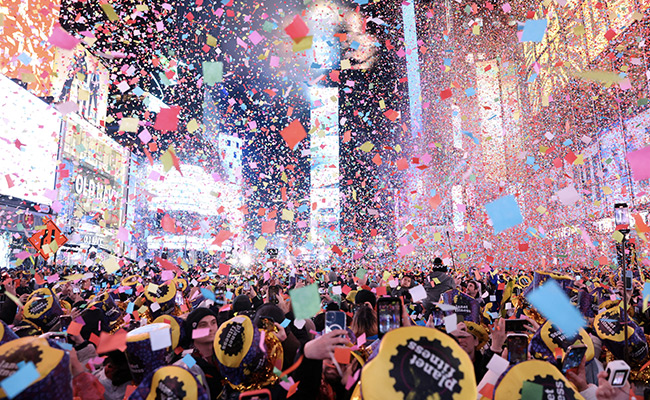 A Time-Lapse Of Post-New Year's Eve Cleanup At Times Square