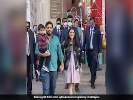 दो साल के हुए मुकेश अंबानी के पोते पृथ्वी अंबानी, मुंबई के जियो गार्डन में पापा आकाश अंबानी और मम्मी श्लोका मेहता ने मनाया बेटे का जन्मदिन  दो साल के हुए मुकेश अंबानी के पोते पृथ्वी अंबानी, मुंबई के जियो गार्डन में पापा आकाश अंबानी और मम्मी श्लोका मेहता ने मनाया बेटे का जन्मदिन