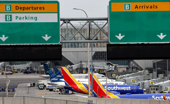 Over 5,400 US Flights Delayed In Massive Chaos After System Failure