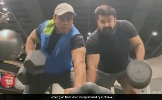 62 साल की उम्र में 'दृश्यम' के एक्टर की फिटनेस देख रह जाएंगे शॉक्ड, इनके आगे फेल हैं बॉलीवुड के सुपरस्टार