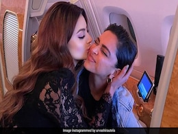 Urvashi Rautela ने Deepika Padukone को किस करते हुए शेयर की फोटो, बोलीं- दिलों की रानी Urvashi Rautela ने Deepika Padukone को किस करते हुए शेयर की फोटो, बोलीं- दिलों की रानी
