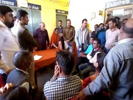 Viral Video Shows Ex BJP Minister Abusing Madhya Pradesh Transport Official Viral Video Shows Ex BJP Minister Abusing Madhya Pradesh Transport Official